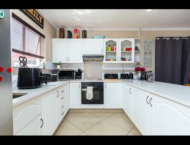 3 BEDROOM FREESTANDING SOLD IN PARKLANDS